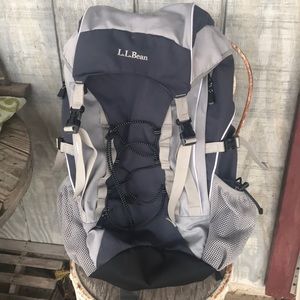 L.L. Bean women’s daypack backpack gray